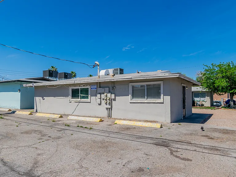 2508 E Mesquite Ave #3 — Photo 15