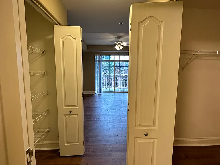 5N426 Rohlwing Rd #1 — Photo 9