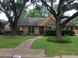 2911 Riata Ln, Houston, TX 77043