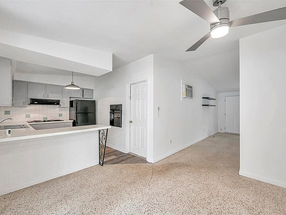 4th image of 70A Joyce St