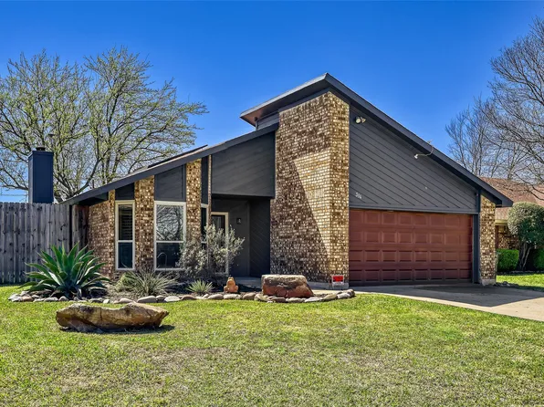 304 Valley Forge Ln, Arlington, TX 76002