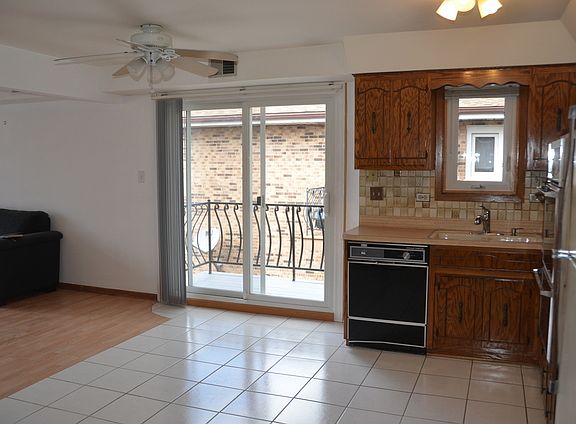 2nd image of 6251 S Newland Ave APT 3n