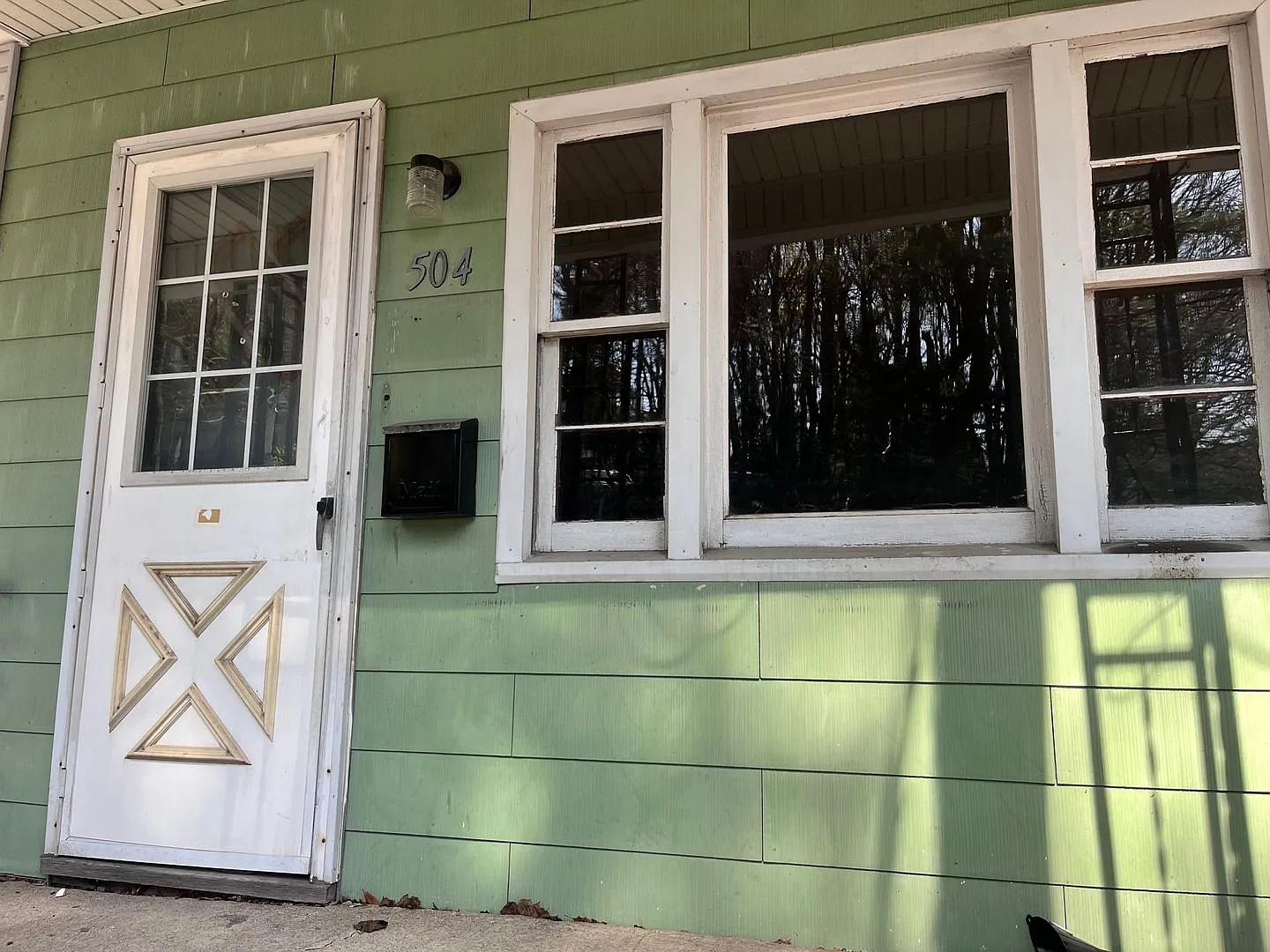 Single Family Rental in the heart of Minersville — Photo 2