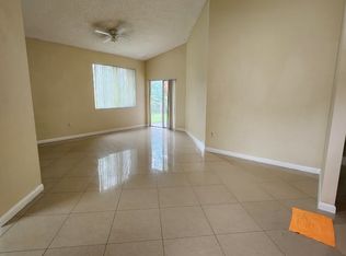 6992 SW 39th St APT I101, Davie, FL 33314
