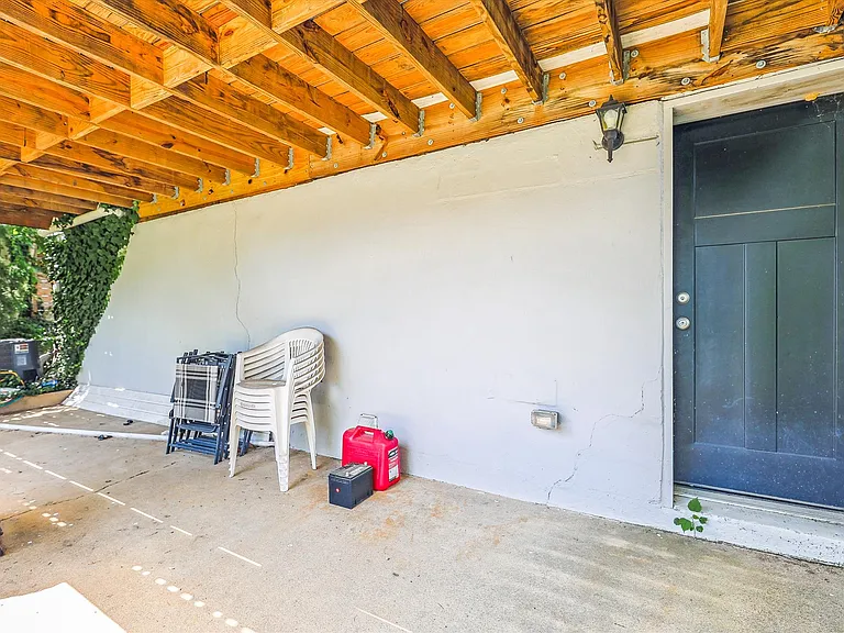 2612 33rd St SE — Photo 28