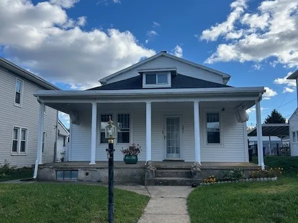 161 N 3rd St, Mount Wolf, PA 17347