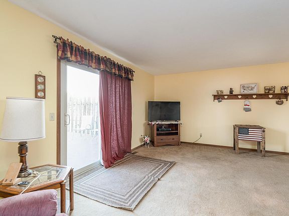 3rd image of 4415 Township Road 75