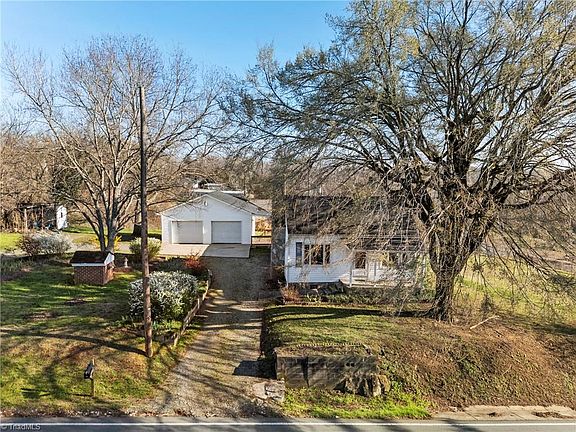 2nd image of 2117 Carolina Mill Rd