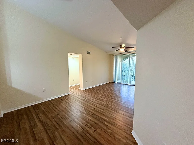 4135 Residence Dr #618 — Photo 3