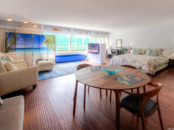 2895 Kalakaua Ave APT 109, Honolulu, HI 96815