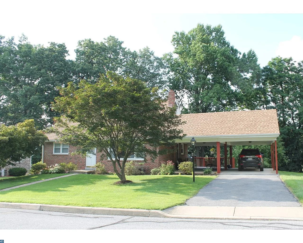 2025 Highland Ave photo 1