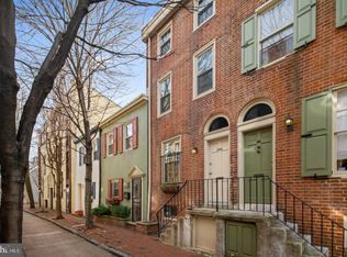 1036 Waverly St, Philadelphia, PA 19147