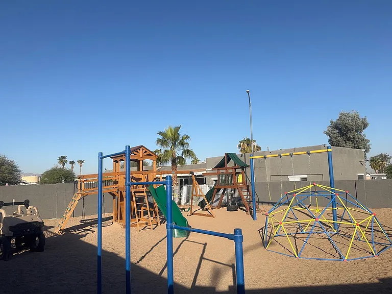 12727 W Glendale Ave — Photo 13
