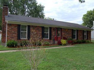 9005 Wooded Glen Rd, Louisville, KY 40220