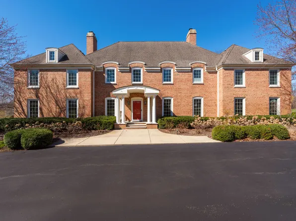 568 Plymouth Dr, Inverness, IL 60067