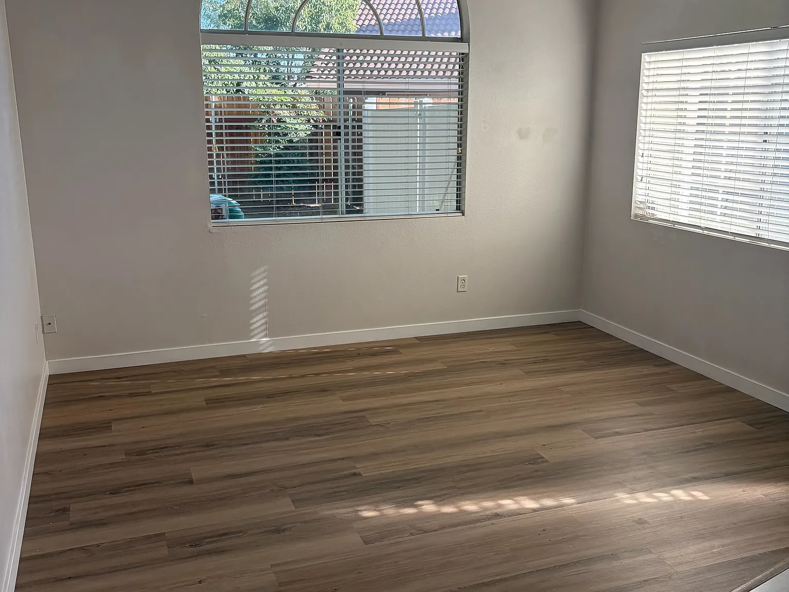3 bed, 1487 sqft, $2,950 — Photo 3