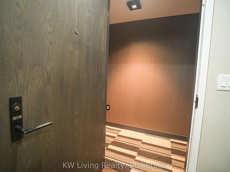426 University Ave #1206 — Photo 10