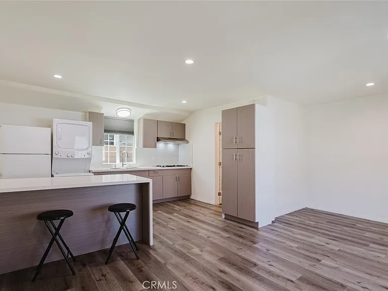 10327 1/2 Hillhaven Ave — Photo 8