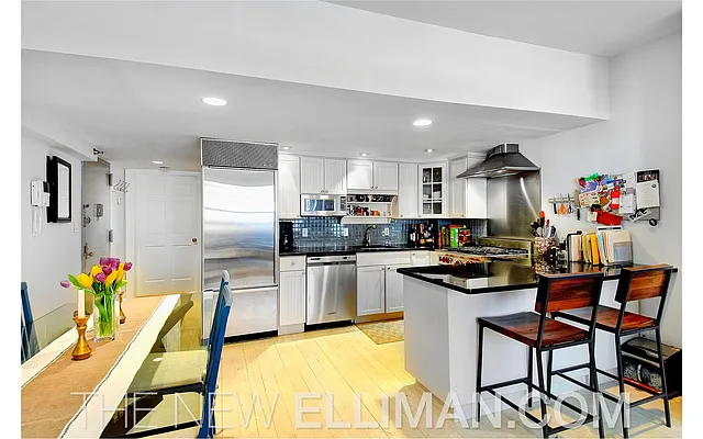 Rented by Douglas Elliman | media 36