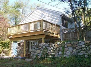 89 Lakeview Ave, Bellingham, MA 02019