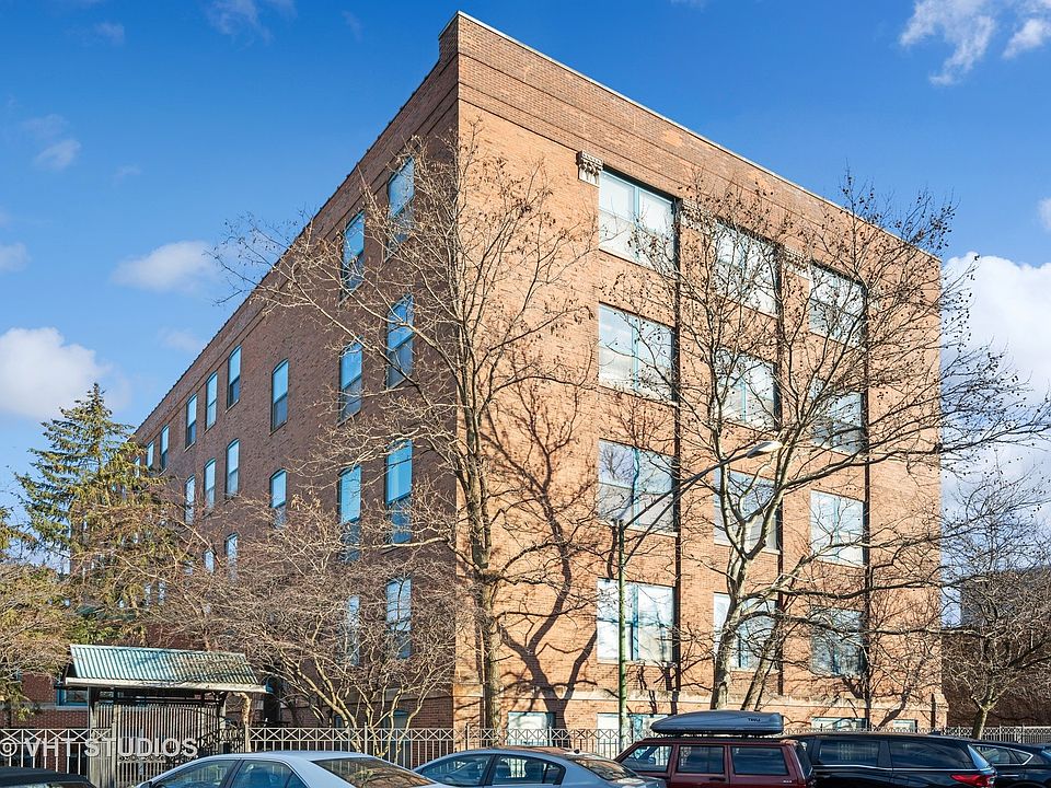 1st image of 4745 N Ravenswood Ave APT 303