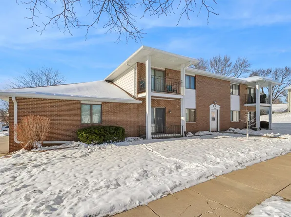 1168 49th St Unit 1, West Des Moines, IA 50266