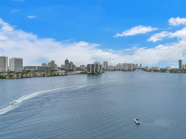 301 174th St APT 1818, Sunny Isles Beach, FL 33160