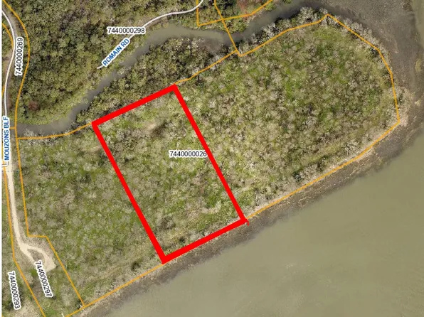 2 Ivory Bill Ln, Mc Clellanville, SC 29458