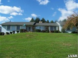 1654 Allen Cir, Macungie, PA 18062