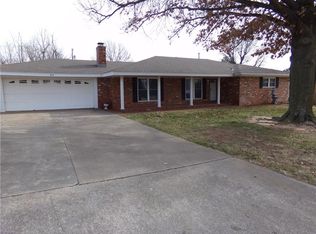 414 Bob White Dr, Purcell, OK 73080