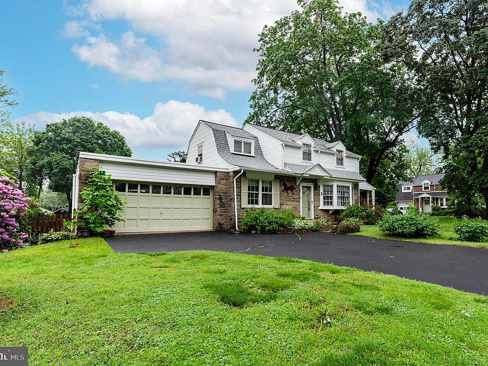 2nd image of 765 Brooke Rd