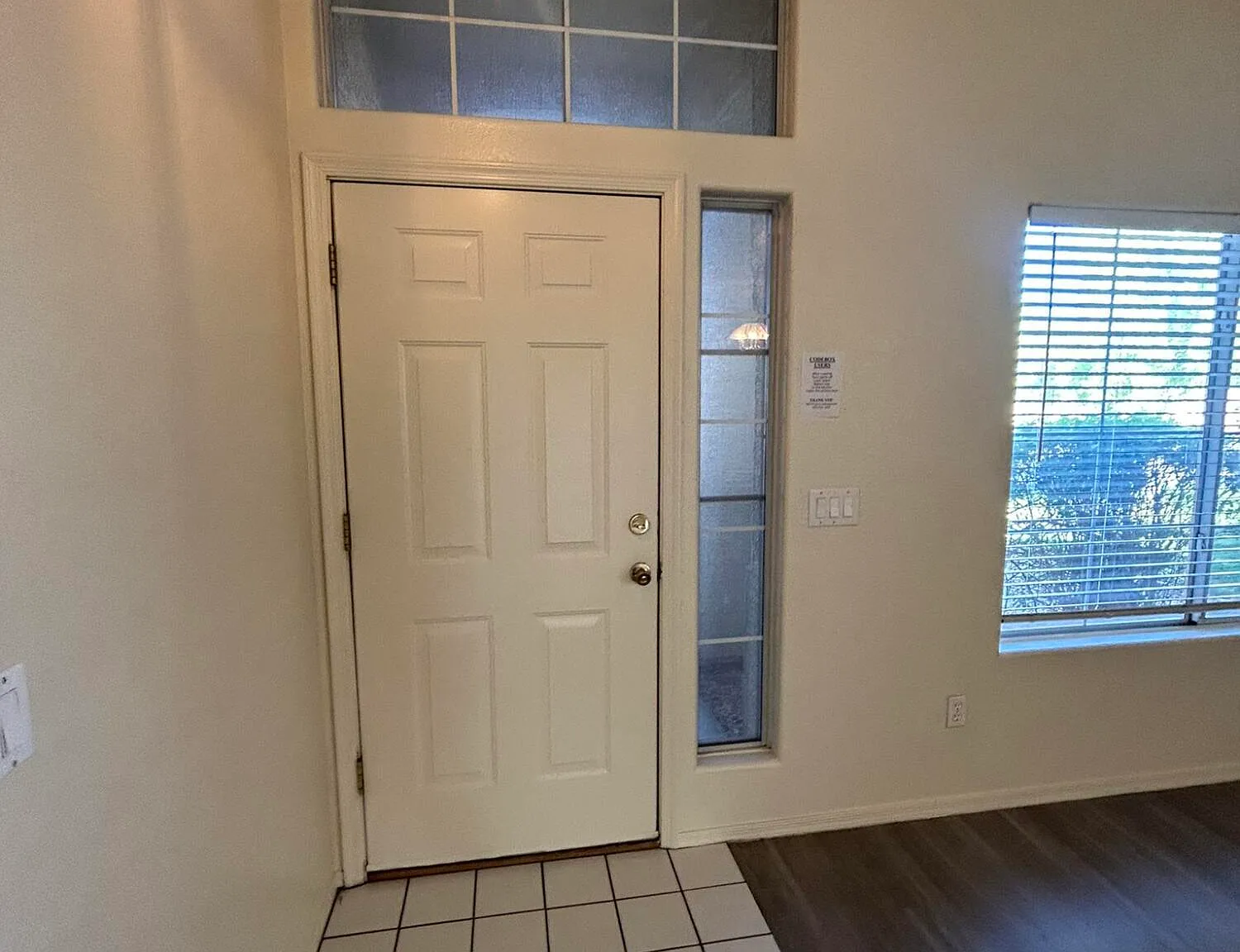3 bed, 2.0 bath, 1627 sqft, $1,995 — Photo 3