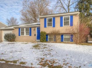 216 Ivanhill Rd, Toledo, OH 43615