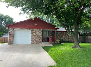 1018 S Eastern St, Wichita, KS 67207