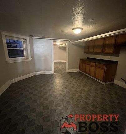 4th image of 4515 Magoun Ave Basement B