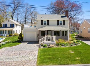 20 Hough Rd, Old Lyme, CT 06371