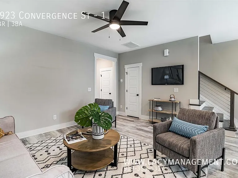 3923 Convergence St #1 — Photo 45