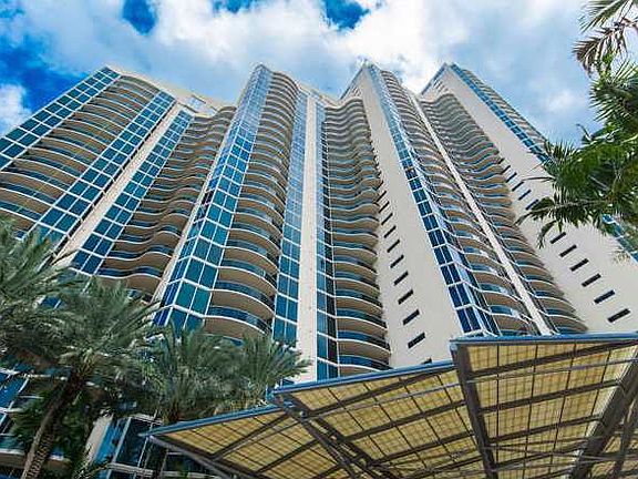 3rd image of 17555 Collins Ave APT 2801