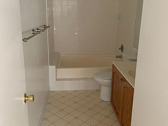 5th image of 1512 Rhinecliff Way