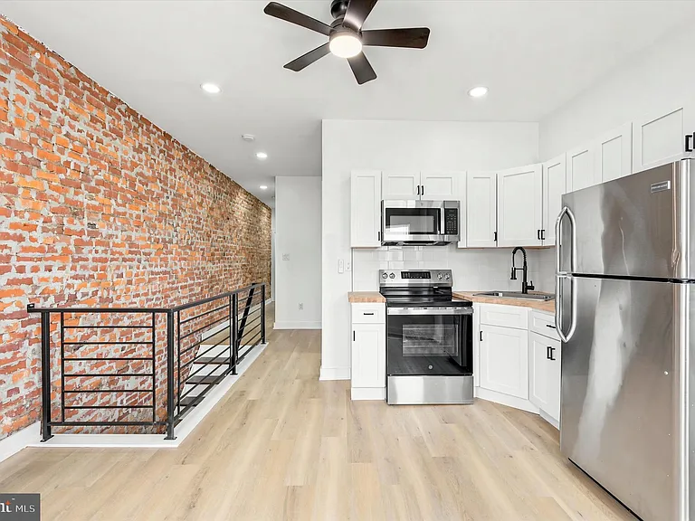 4837 N 15th St #B — Photo 3