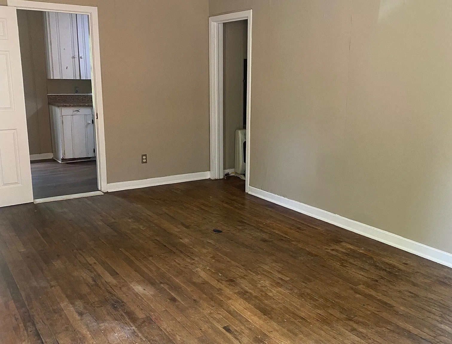 2 bed, 900 sqft, $850 — Photo 3