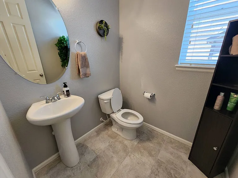 7114 Laurel Cherry Ct — Photo 4