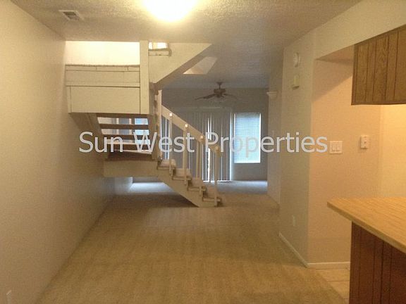 5th image of 1022 E Navajo St