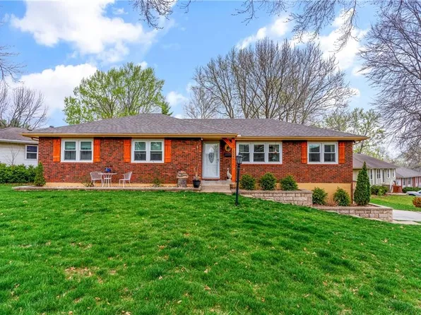 16020 E 37th St S, Independence, MO 64055