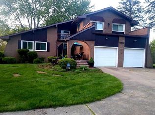 5941 Stow Rd, Hudson, OH 44236