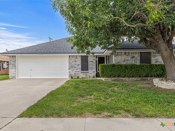 3rd image of 3805 Roundrock Dr