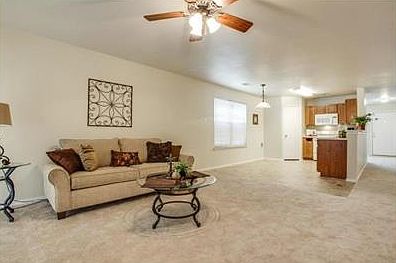 3rd image of 2832 Park Place Dr