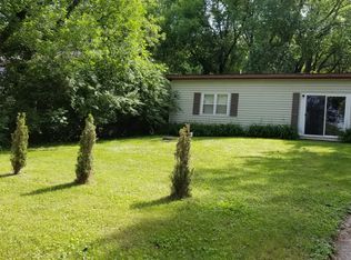 W10895 Corning St, Poynette, WI 53955