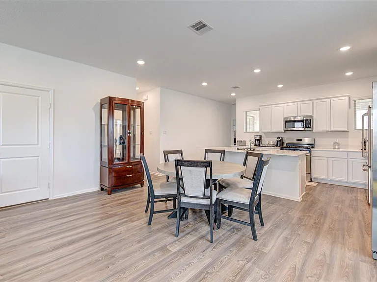 2904 Cordova Hill Dr — Photo 7