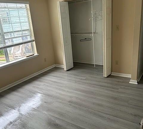 4th image of 694 Timberwood Cir E #694